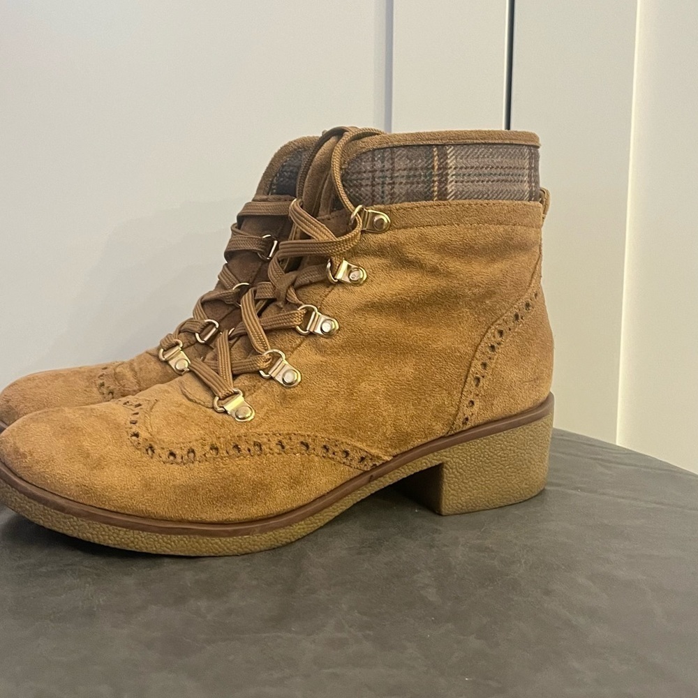 Tommy Hilfiger Lace-Up Faux Suede Boots - Picture 4 of 6